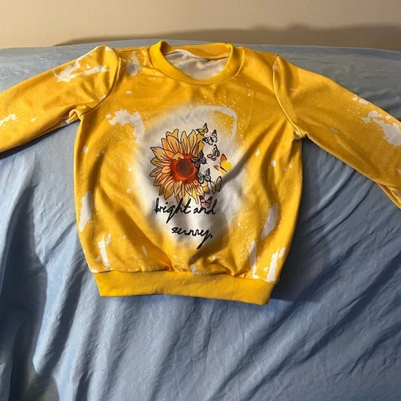 Yellow Sunflower Sweatshirt and Floral Pants Set - Picture 4 of 6